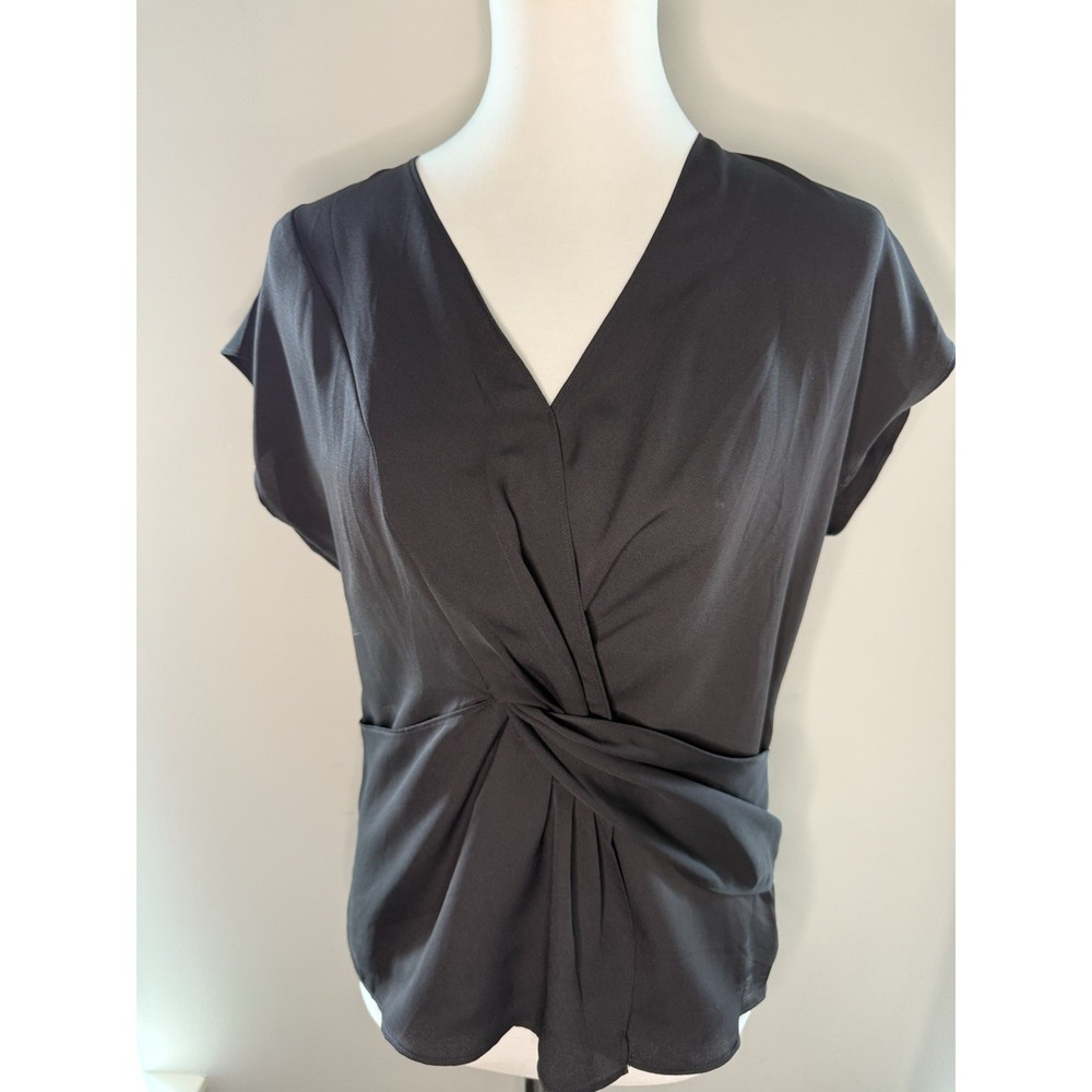 Express‎ Women's Blouse Size Medium New With Tags